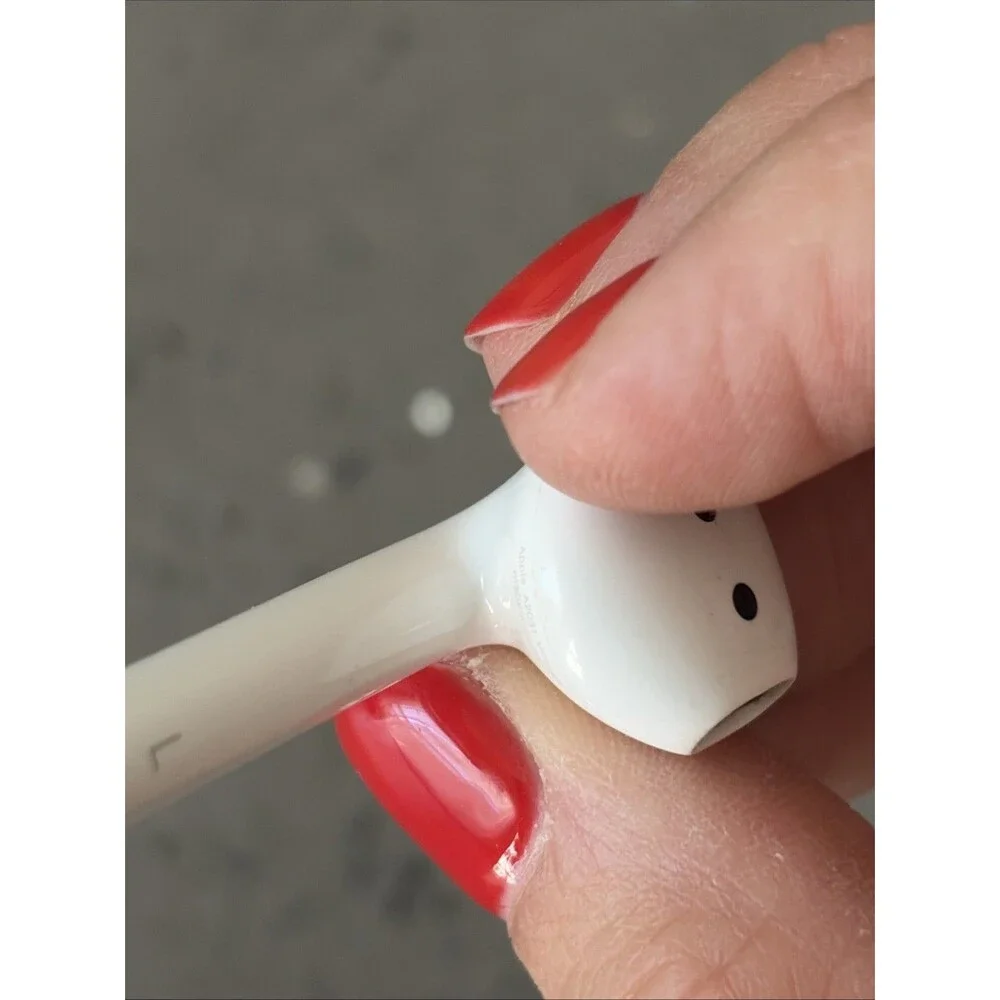 Apple AirPods 2nd Gen LEFT Earbud Replacement A2031 untested